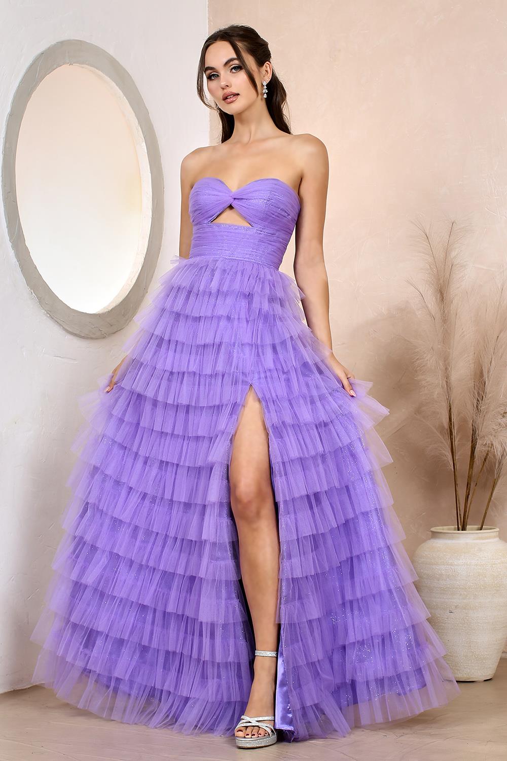 ROBE LONGUE À VOLANTS