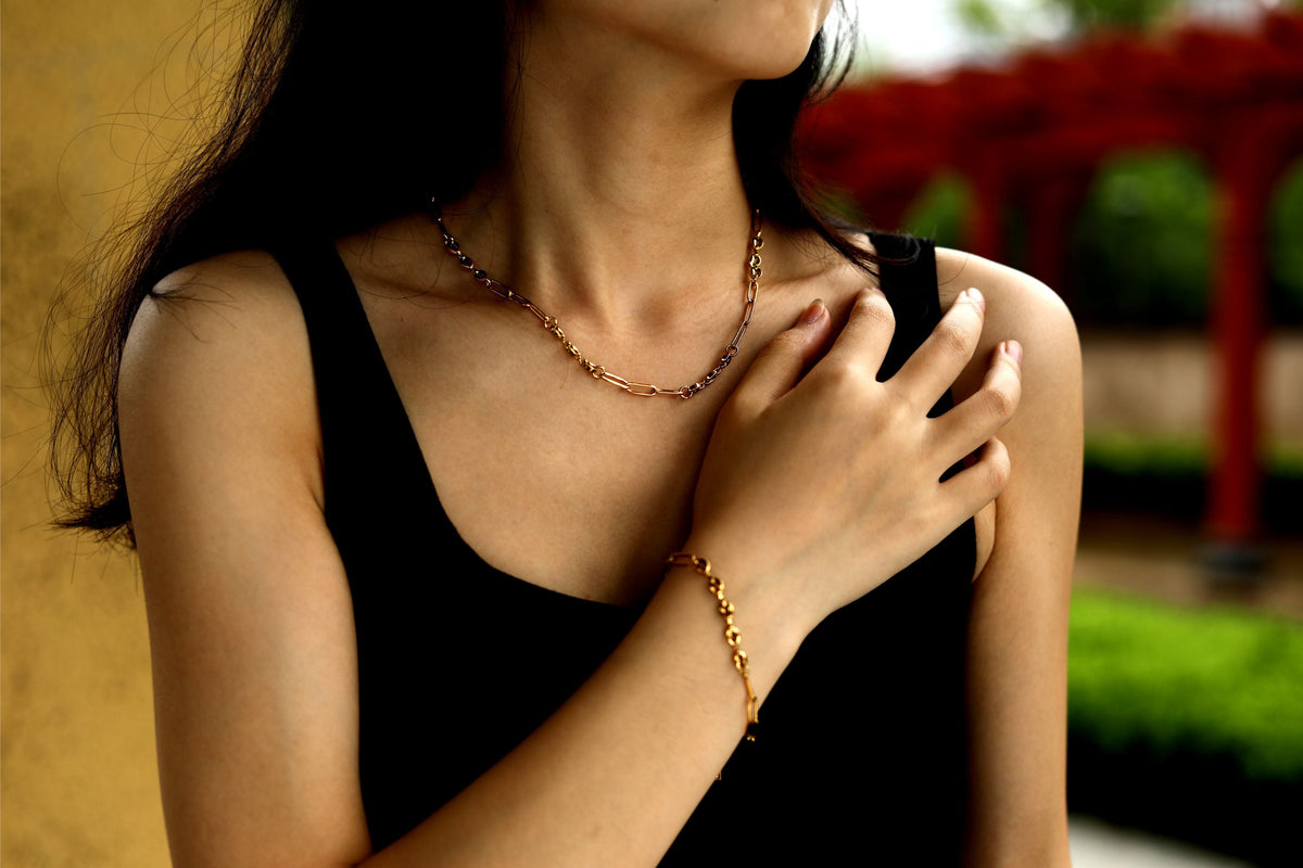 AMMA Gold : Collier chaîne trombone et perles ovales