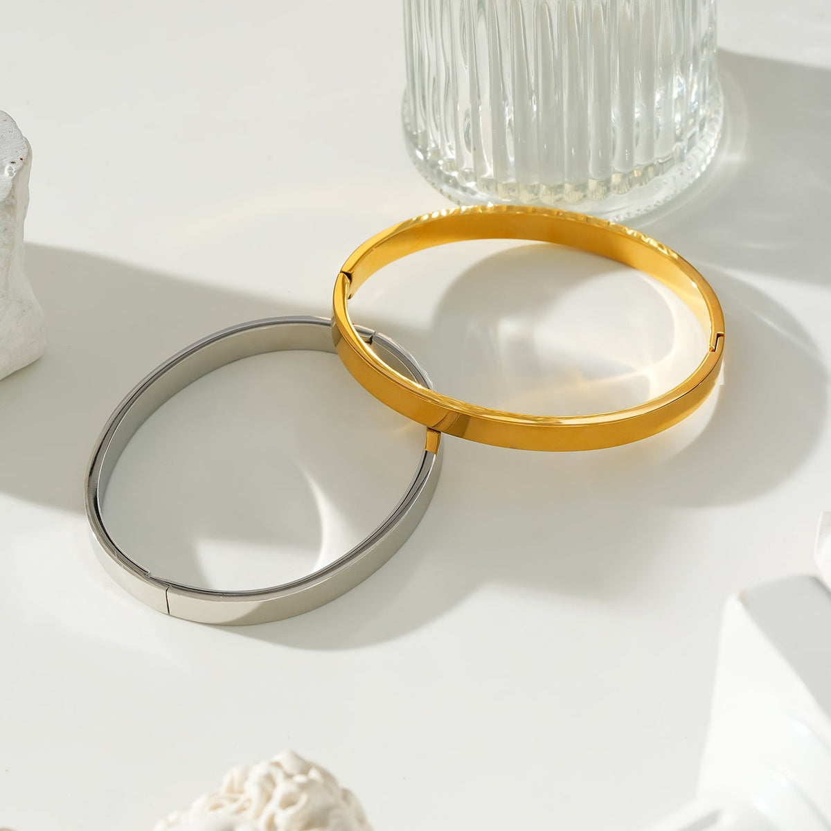 ATTILI : Bracelet jonc minimaliste classique en argent