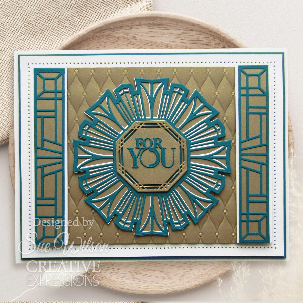 Matrice de coupe Oval Frame de la collection Art Deco de Sue Wilson - Creative Expressions