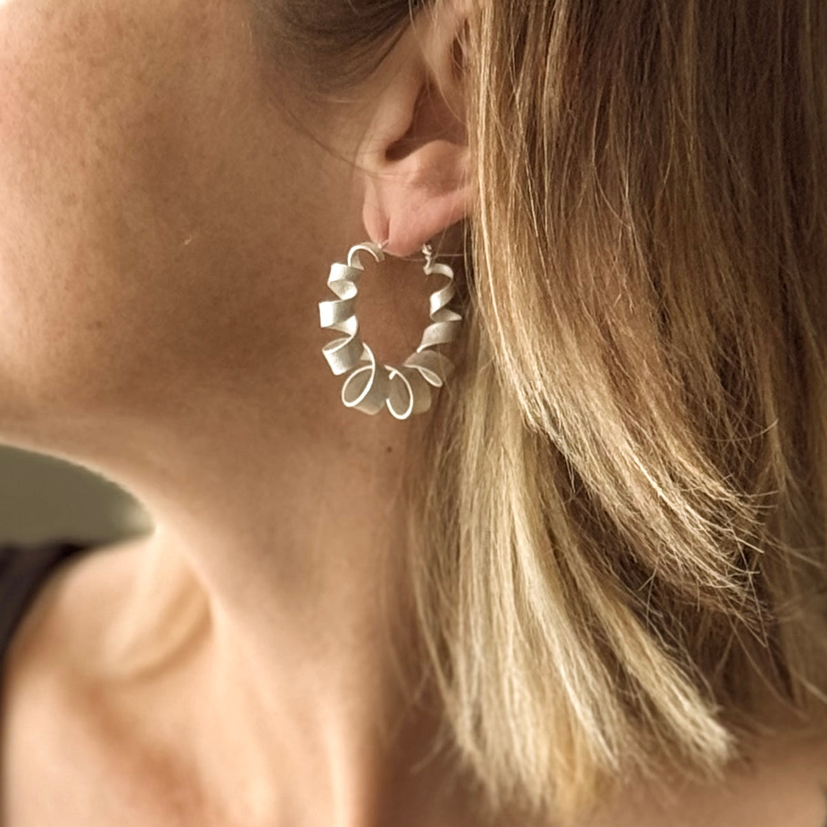 Boucles d'oreilles clous créoles spirales - Plaqué argent