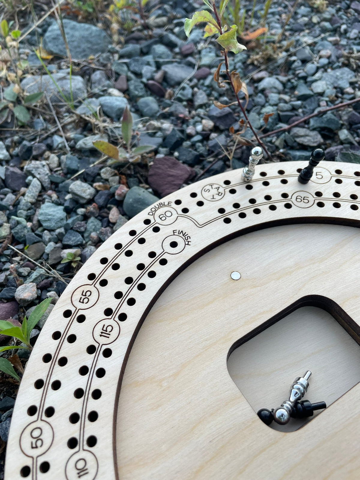 2-Player Round Cribbage Board with Peg Storage