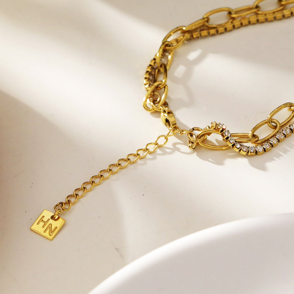 Collier à couches HERMINE avec zircone entrelacée et trombone