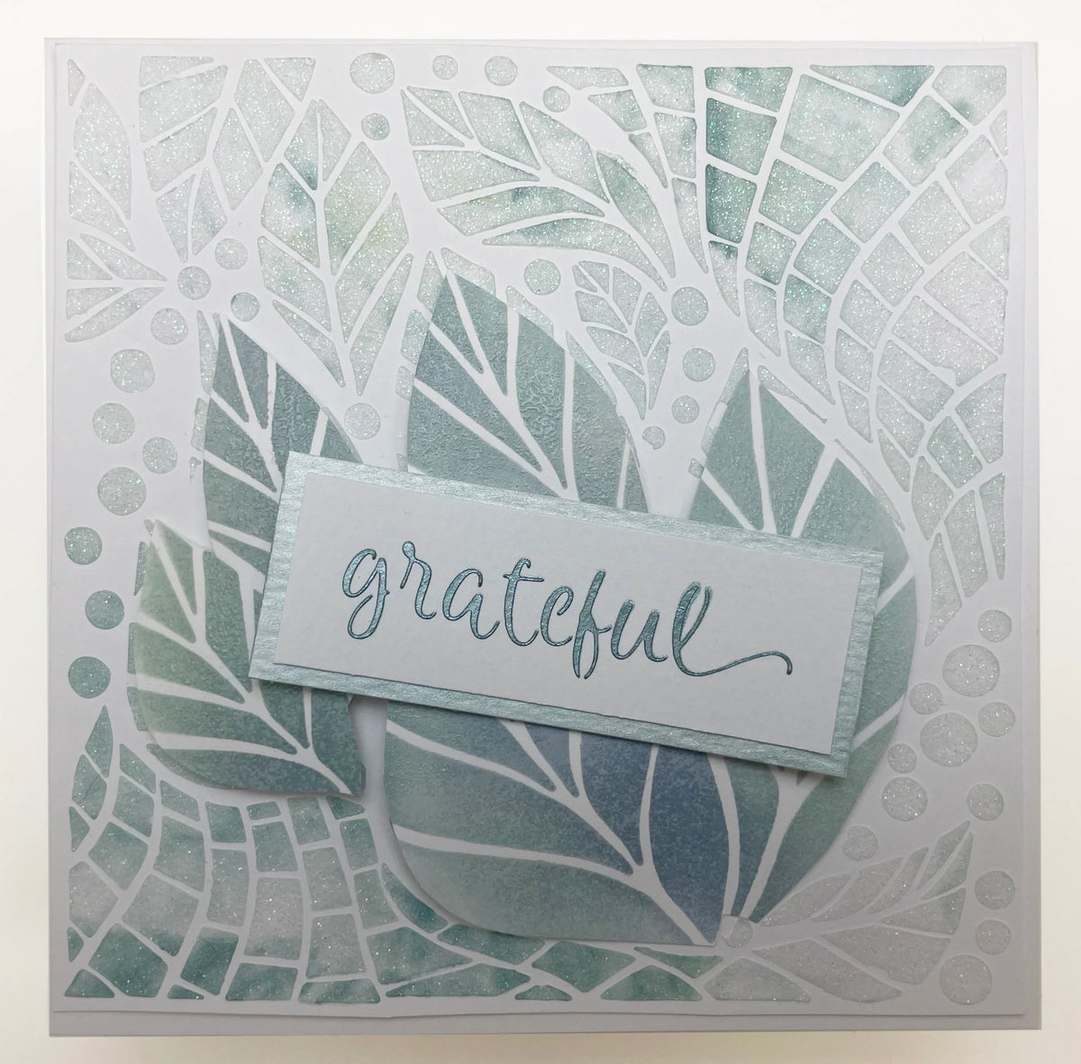 The Crafters Workshop Pochoir 15x15 cm Feuilles Abstraites