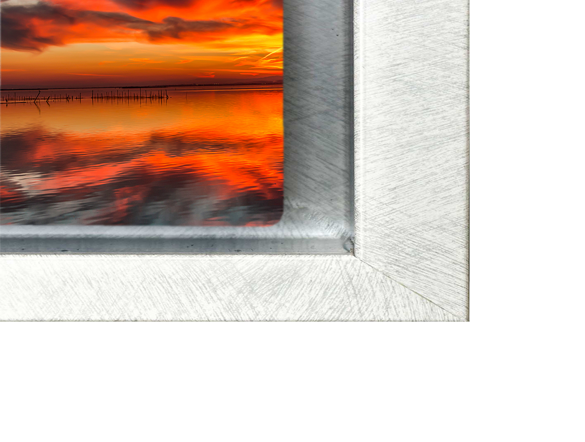 Floating Frame Brushed White