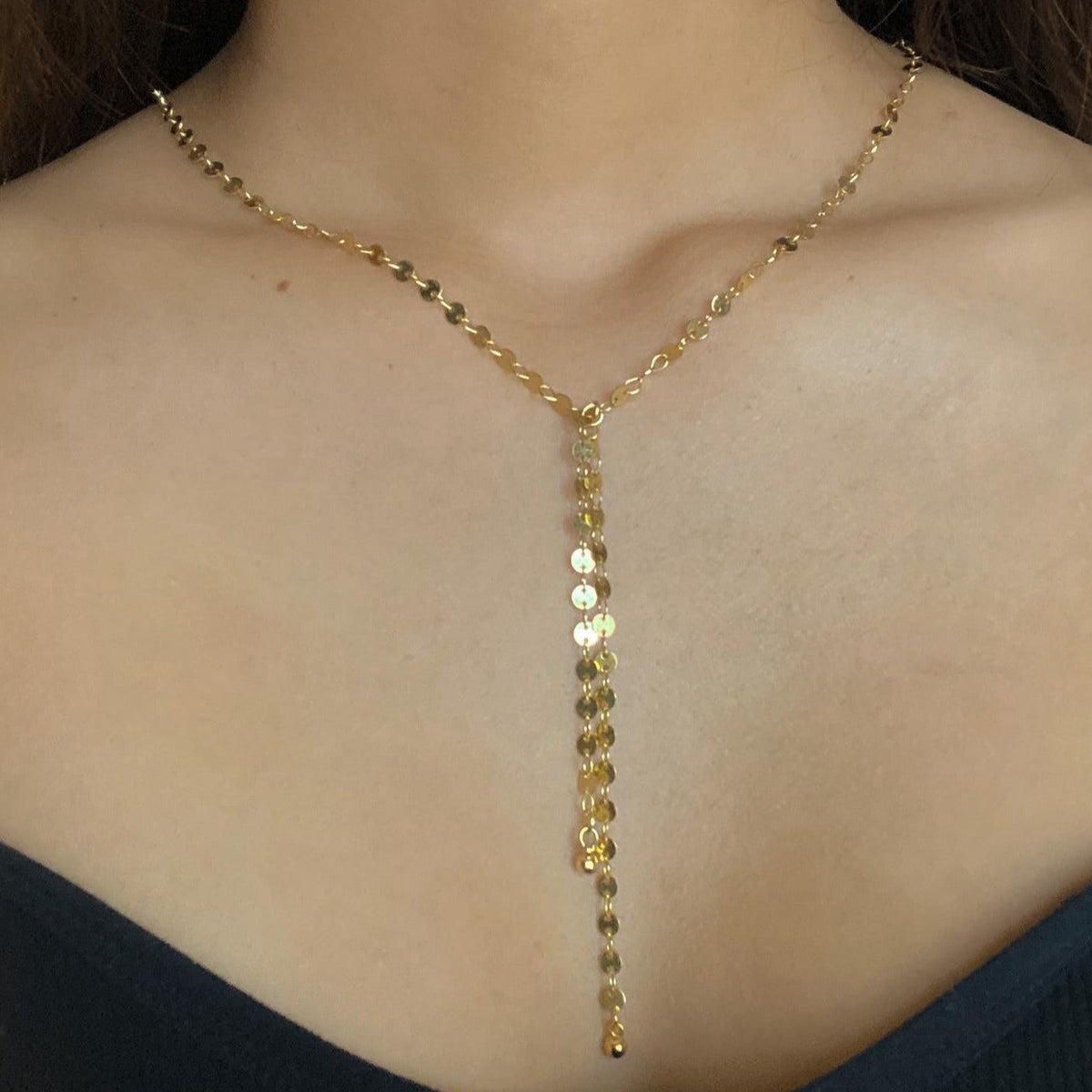 Collier chaîne à disques avec double pendentif en plaqué or