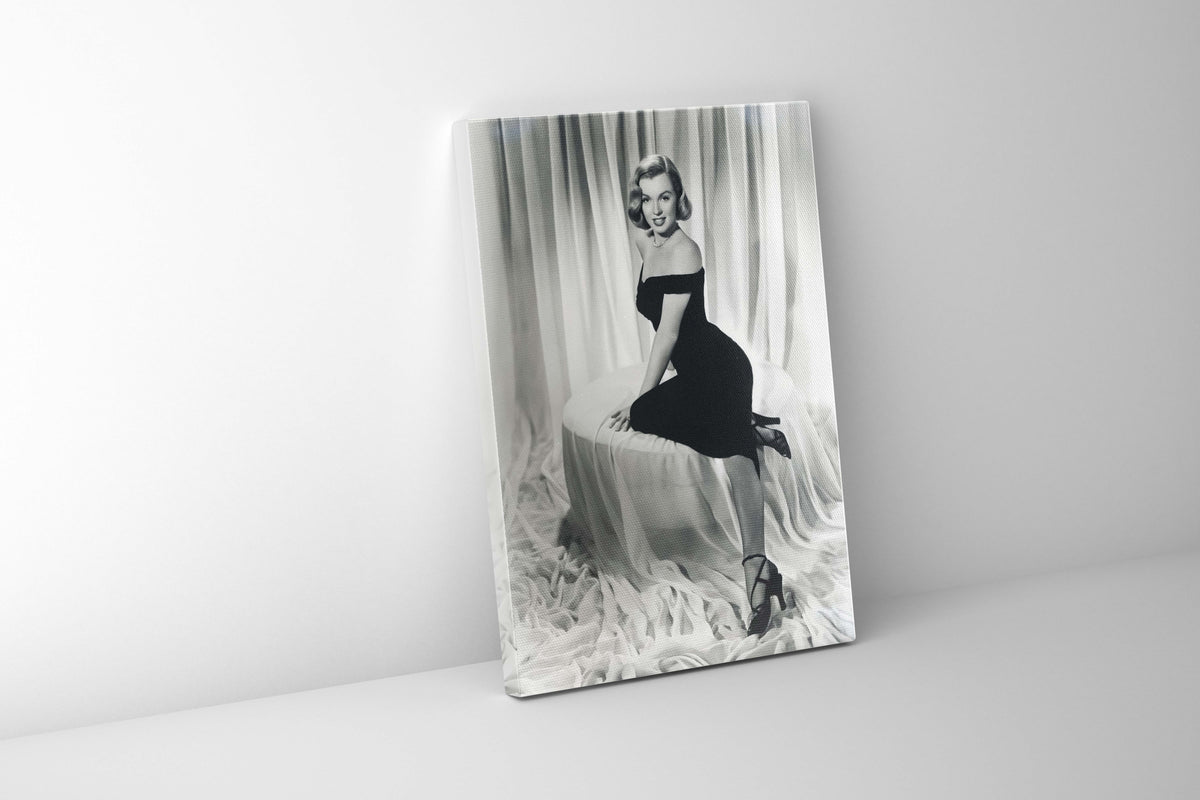 Wall Art-Marilyn in the room- Canvas Print