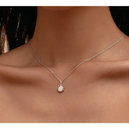 Collier avec pendentif soleil en opale blanche et argent sterling 925 - Chaîne Apollo pour femme