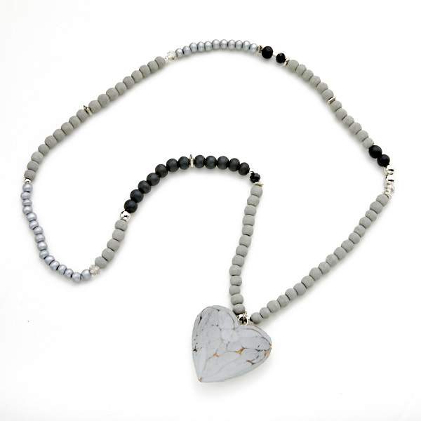 Collier Cœur en Bois Massif