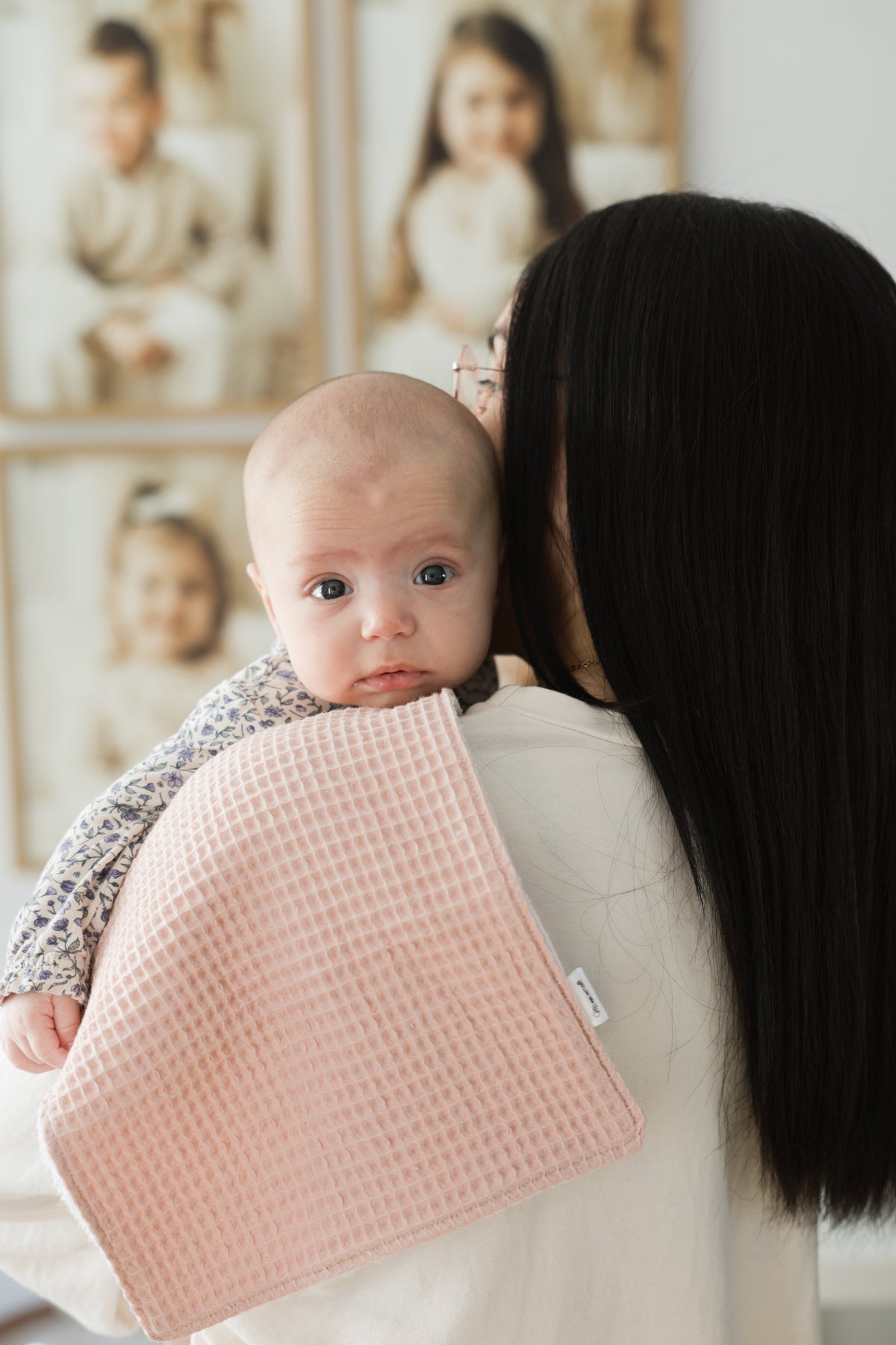 Shoulder burp cloth