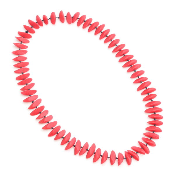 Collier de perles en résine