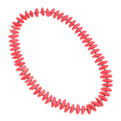 Collier de perles en résine