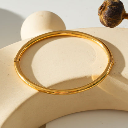 Style BARGARH: Classic Style Gold Bangle
