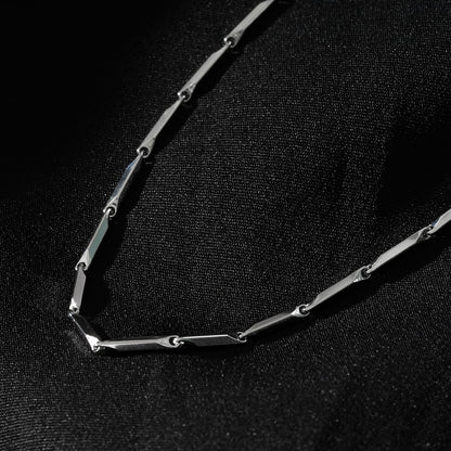 Collier Chaîne Perles Forme Géométrique Minimaliste GUMIA Argent