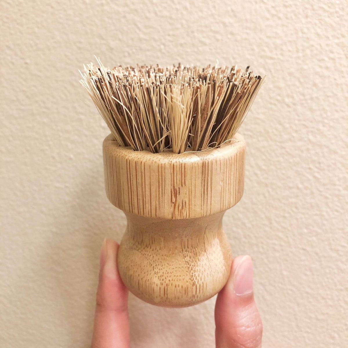 Brosse à récurer avec pommeau en bambou