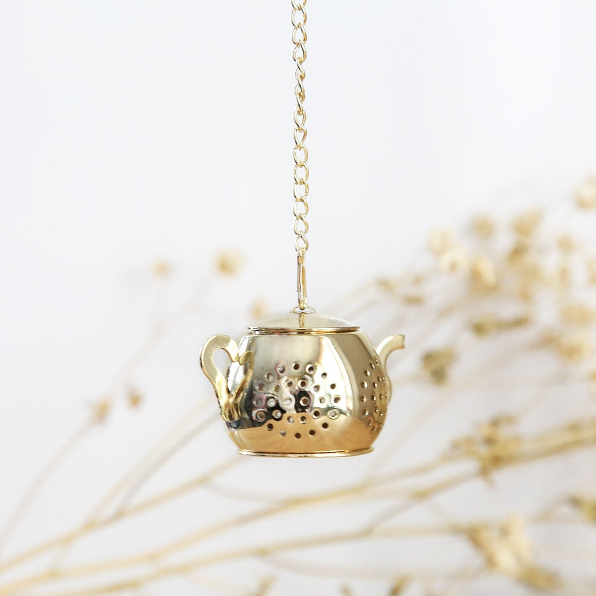 Infuseur à thé Théière dorée