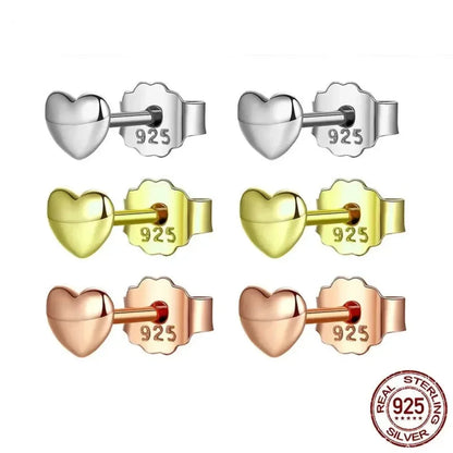 Boucles d'oreilles clous petites cœurs unies en argent sterling 925 | Bijoux fins minimalistes
