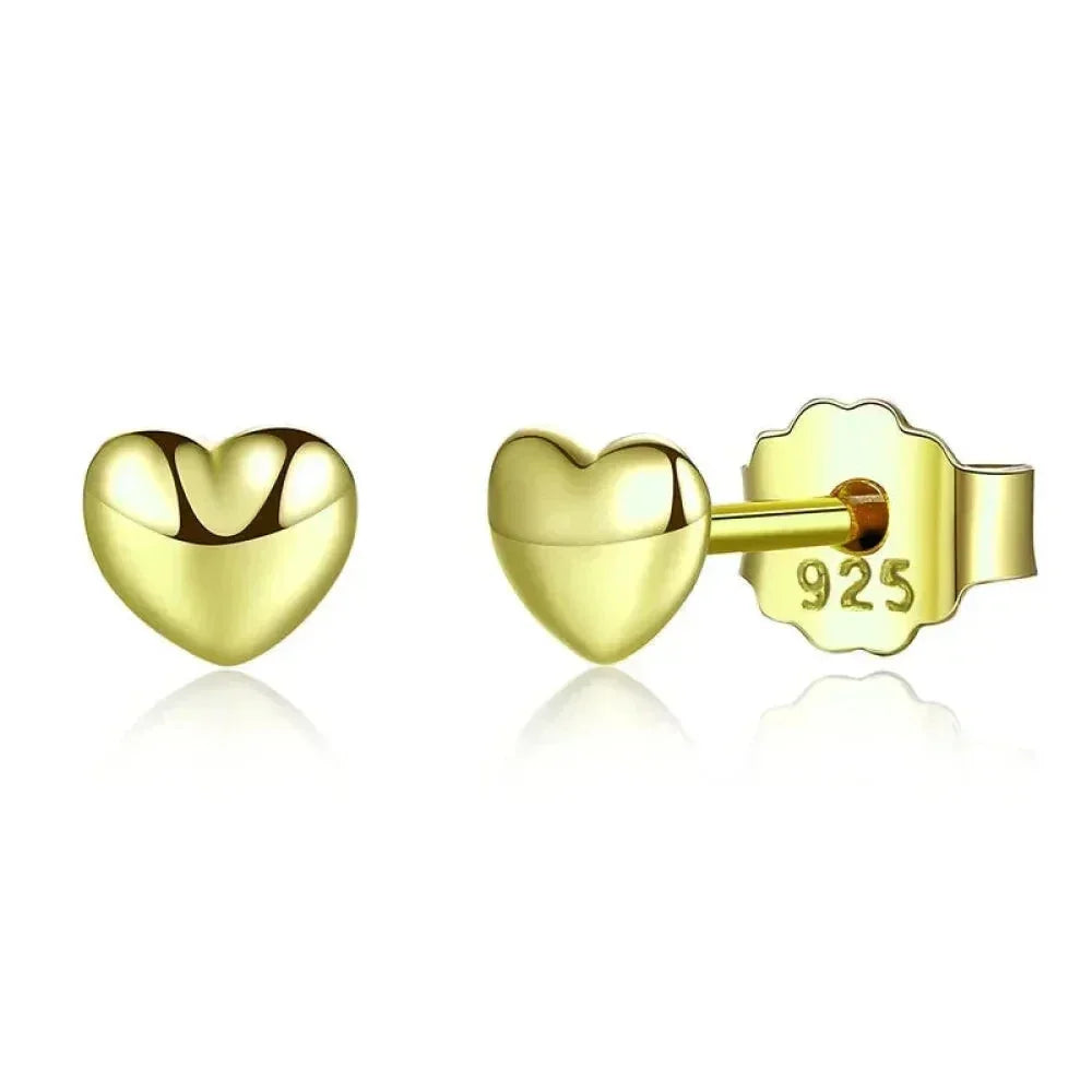 Boucles d'oreilles clous petites cœurs unies en argent sterling 925 | Bijoux fins minimalistes