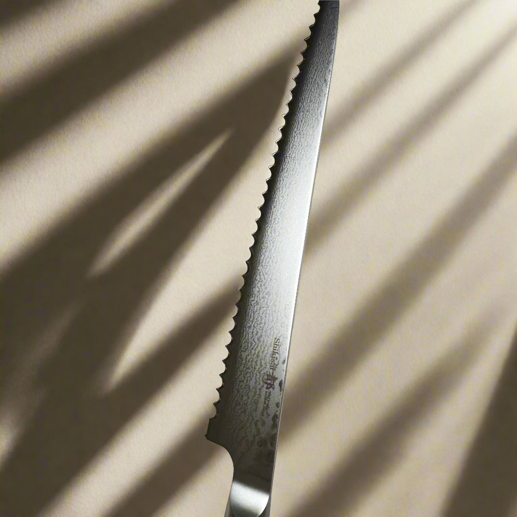 Trancheuse à pain Miyako SUS 240mm | Lame en acier Damas 33 couches – Fabriquée au Japon