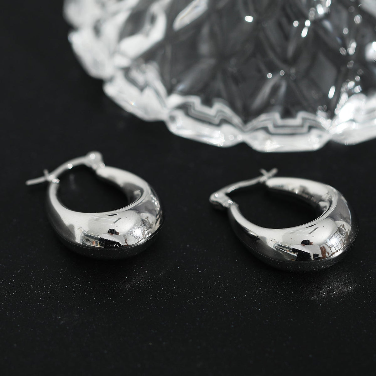 ARINA Chunky Shaped Hoops Silver