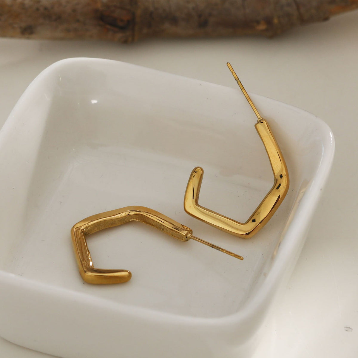 BOJANA : Boucles d'oreilles créoles géométriques « AM to PM »