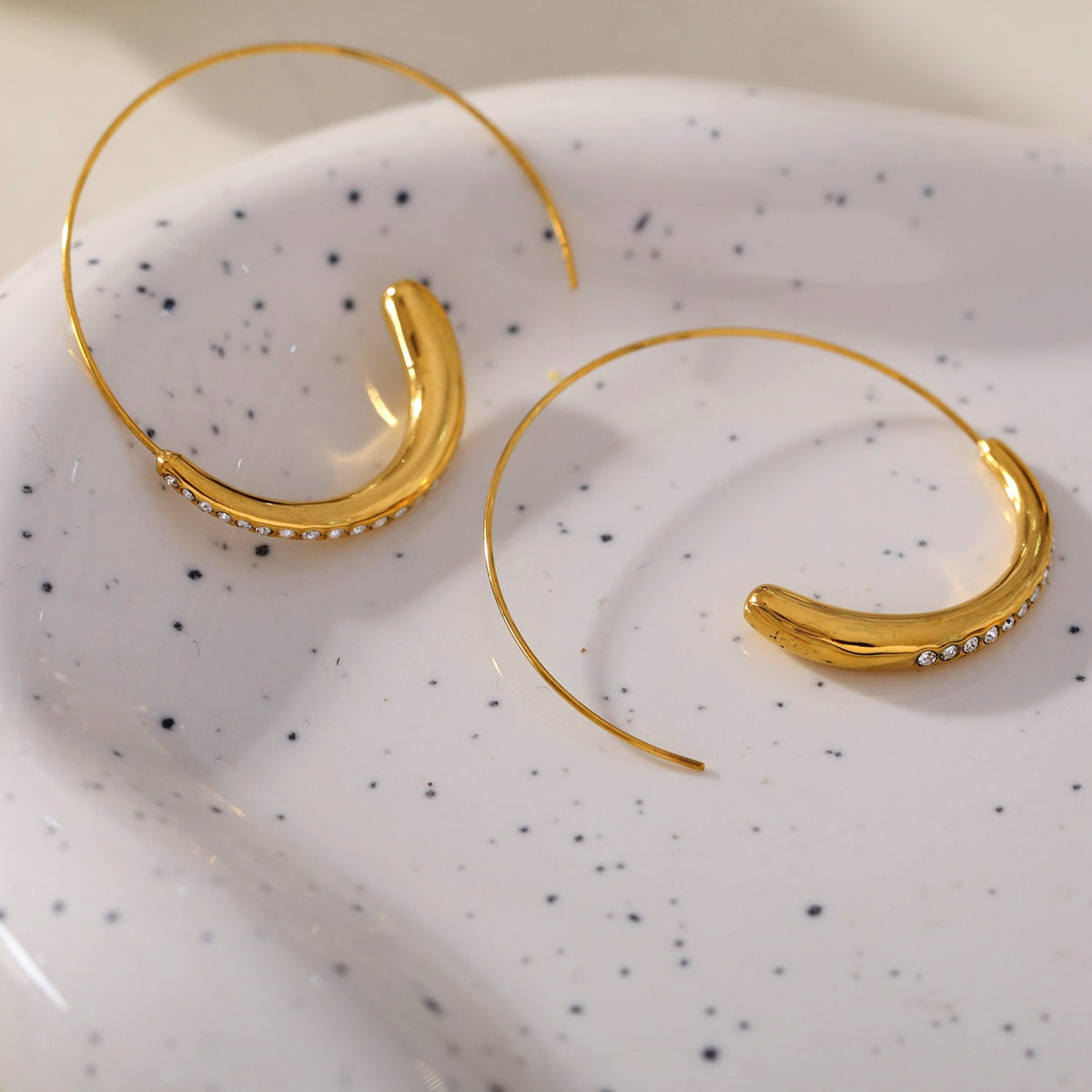LYSSA: Geometric Hoop Earrings - Curved Elegance with Zirconia Sparkle