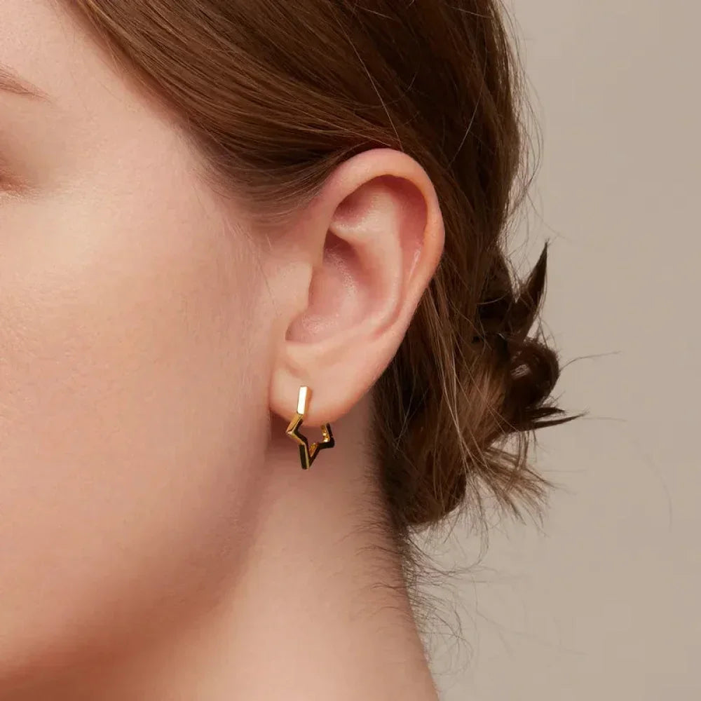 Boucles d'oreilles étoiles en argent sterling 925 - Boucles d'oreoreilles minimalistes en forme d'étoile pour femme - Bijoux de mode SCE1136