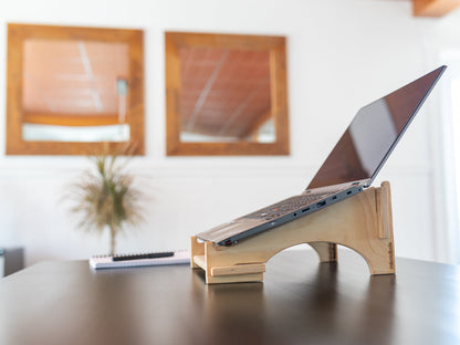 Support à ordinateur portable / Laptop Stand