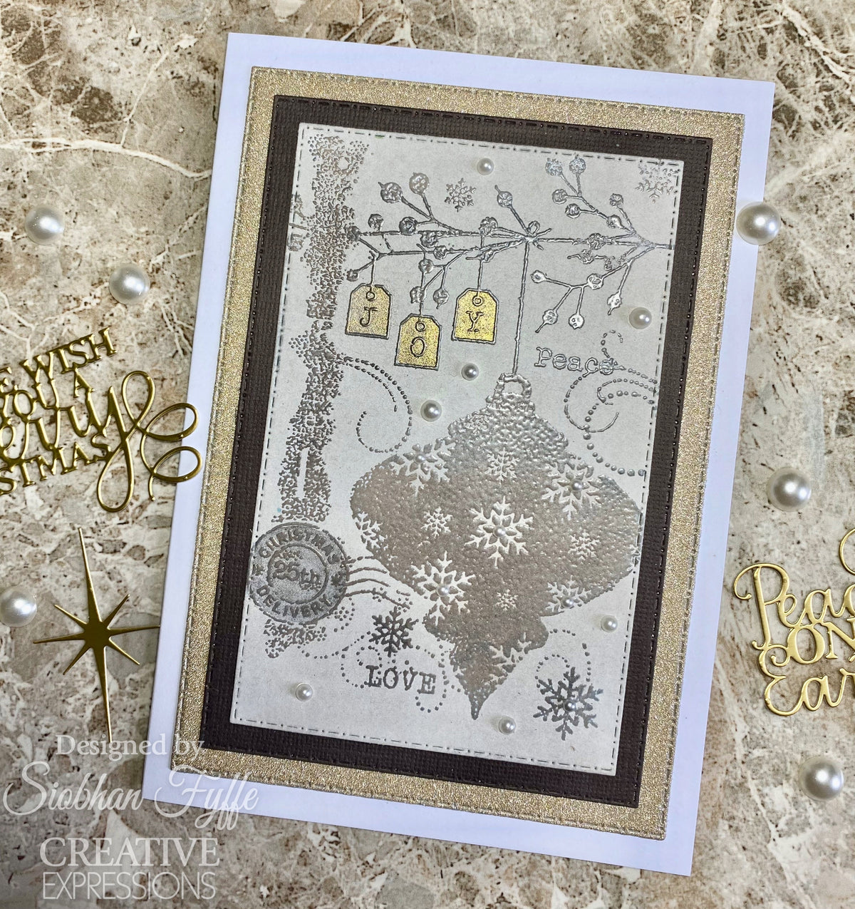 Woodware Clear Singles Winter Bauble 4 in x 6 in Stamp Set