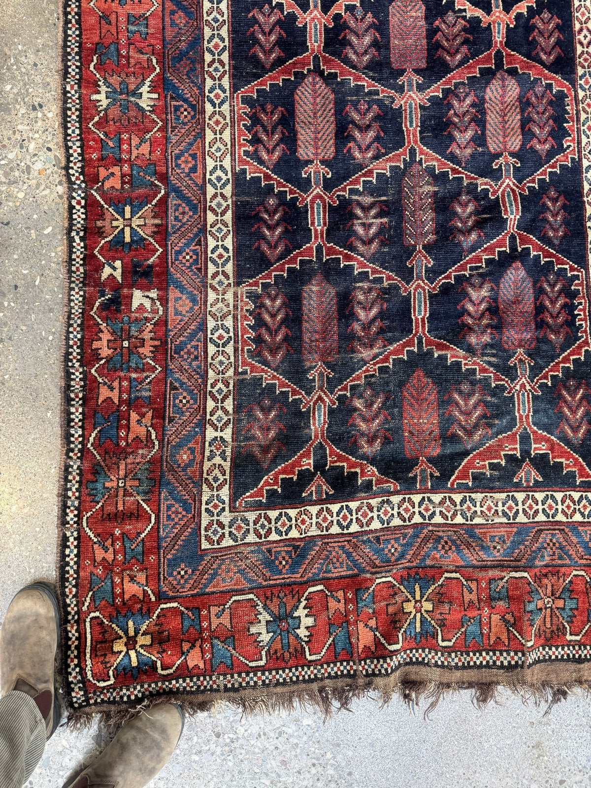 Antique Persian Bakhtiari Rug | 5' x 7’ 4"