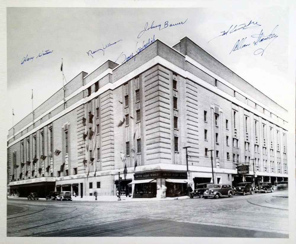 Toronto Maple Leafs 16x20 Signed by Stanley Photograph