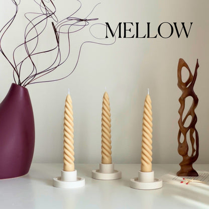 Bougie Conique Torsadée Faite à la Main : Décoration de Table Pastel
