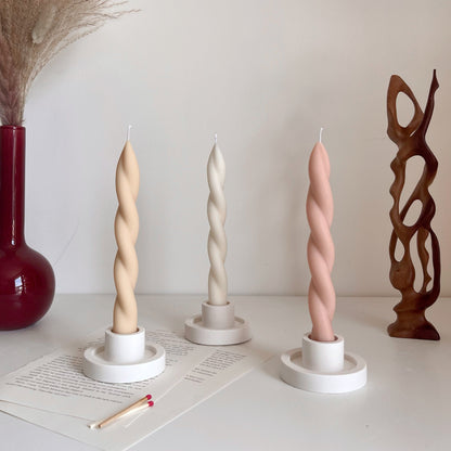 Bougie Conique Torsadée Faite Main en Cire de Soja : Décoration de Table Pastel