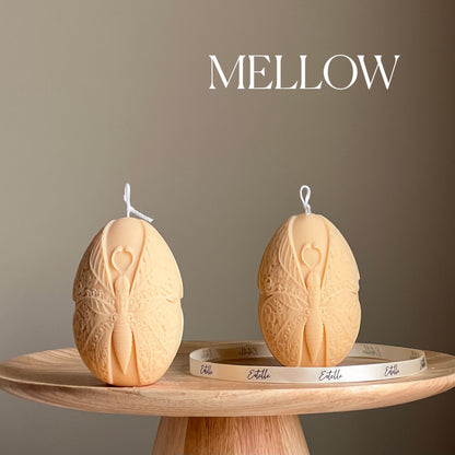 Bougie artisanale œuf de Pâques : Motif papillon, Décoration de printemps