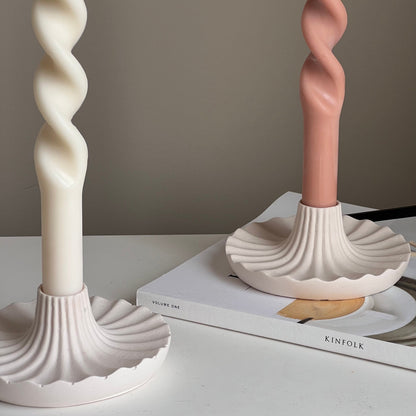 Bougeoir rond en Jesmonite : Décoration de table élégante