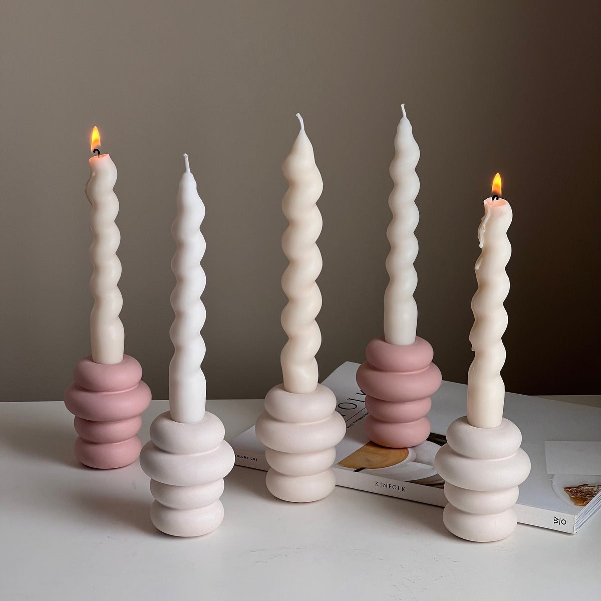 Bougeoir Donut en Jesmonite : Décoration de mariage minimaliste