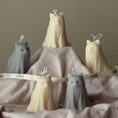 Bougie chat fantôme d'Halloween : cadeau animal en cire de soja faite à la main