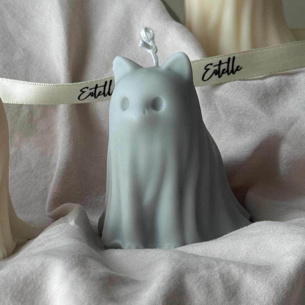 Bougie chat fantôme d'Halloween : cadeau animal en cire de soja faite à la main