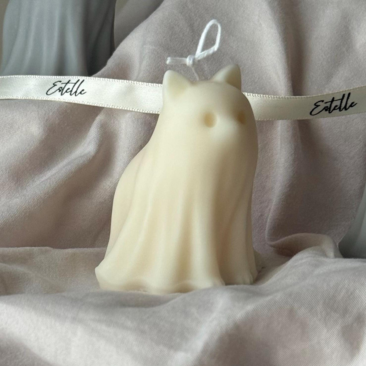 Bougie chat fantôme d'Halloween : cadeau animal en cire de soja faite à la main