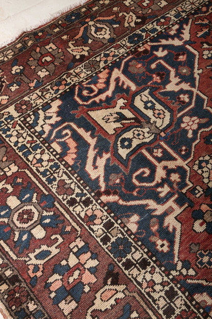 Persian Bakhtiari Rug | 9' 10" x 12' 9"