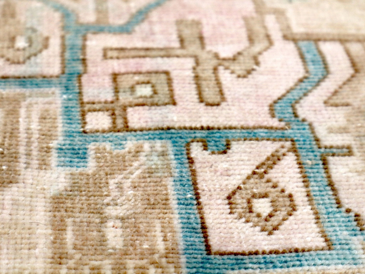 Persian Nahavand Rug | 5' 1” x 9' 4"