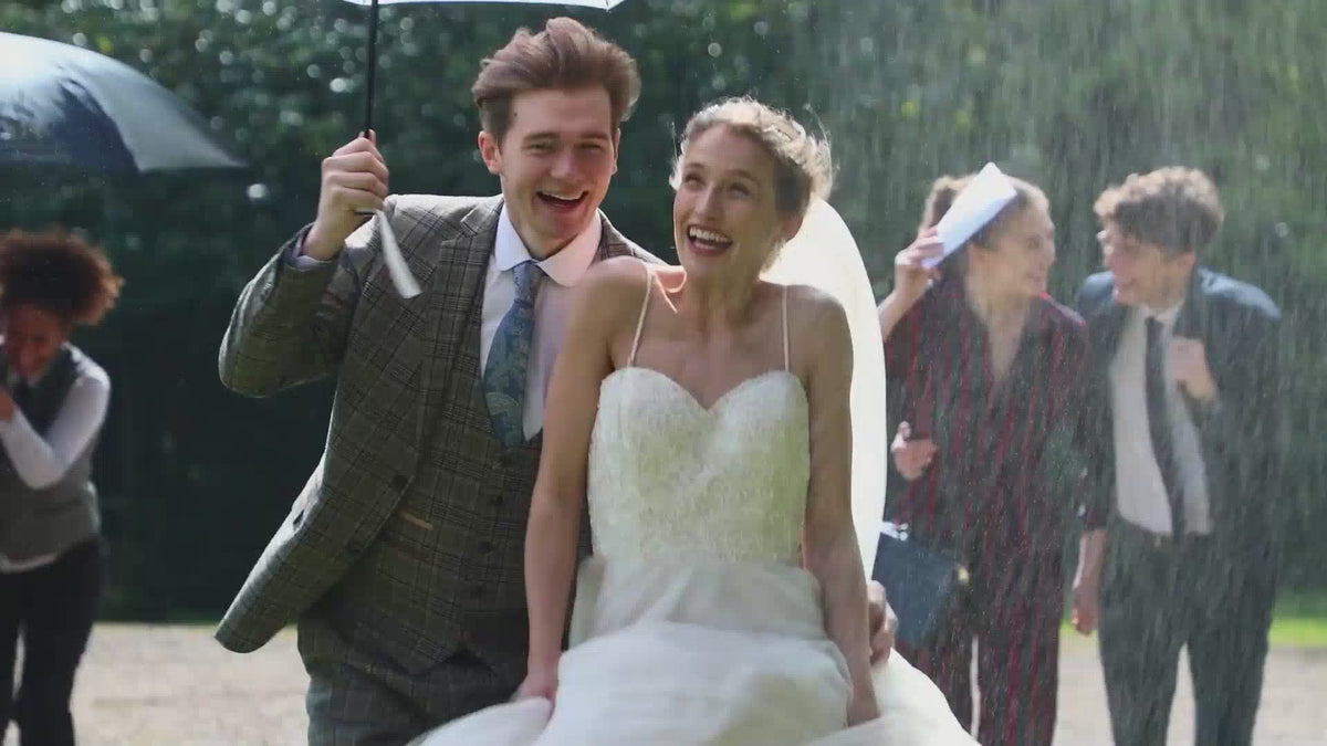 Load video: Wedding Tie Outlet