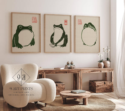Matsumoto Hoji's Three Frogs Print: Vintage Japanese Woodblock Art
