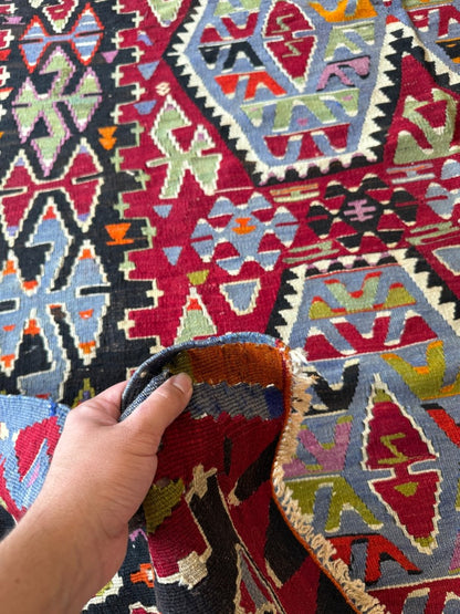 Turkish Uşak Eşme Kilim | 5' 11" x 10' 4"